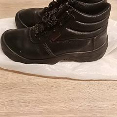 Shoes, as reported by EBS Spijkenisse using iLost