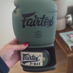 Green boxing glove, som rapportert til iLost