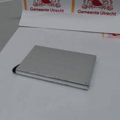 حامل البطاقة VAN DEN BROEK، كما تم الإبلاغ عنه بواسطة Gemeente Utrecht عبر iLost