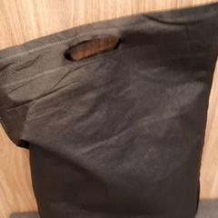 Tasje, como reportado por Rotterdam The Hague Airport utilizando o iLost