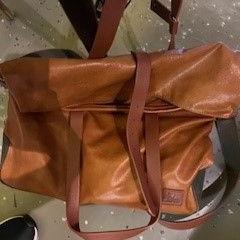 Bossa BROWN BAG, segons ha informat Room Mate Bruno mitjançant iLost