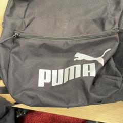 バッグ Puma rugtas zwart katoen がiLostで Pathé Amsterdam Noord によって報告されました