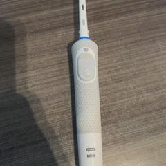 Elektryczna szczoteczka do zębów Wit, zgłoszono przez Van der Valk Hotel Haarlem przy użyciu iLost