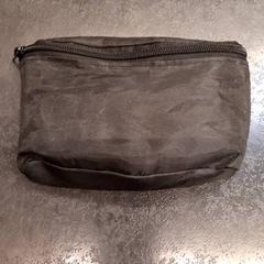 Bossa de niló, segons ha informat Rotterdam The Hague Airport mitjançant iLost