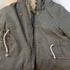 Casaco Gris enfant, como reportado por IKEA Tours utilizando o iLost