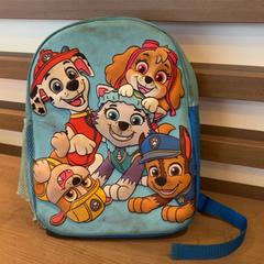 Tas Paw patrol، كما تم الإبلاغ عنه بواسطة Pathé Arnhem عبر iLost