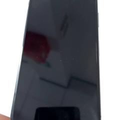 I phone Rechts boven beschadigd, come riportato da Arriva Limburg Zuid utilizzando iLost