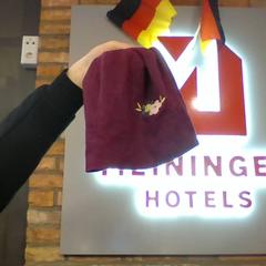 Sombrero para niños kid, ha sido reportado por MEININGER Hotel Hamburg City Center con iLost