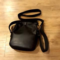 Bag, as reported by Arriva Limburg Noord using iLost