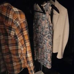 Jacket, Blouse & Dress 3 stuks kleding, as reported by Hotel Arena using iLost