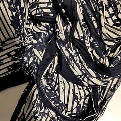 شال، كما تم الإبلاغ عنه بواسطة Bibliotheek Neude (Utrecht) عبر iLost