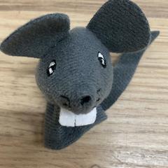 指人形, como reportado por IKEA仙台 utilizando o iLost