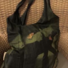 Groene tas، كما تم الإبلاغ عنه عبر iLost