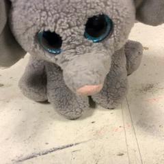 Toy Olifant knuffel, as reported by Artis using iLost