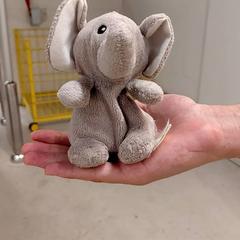 Jouet Peluche elephant, a été signalé par IKEA Toulouse utilisant iLost