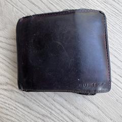 Portemonnee, iLost'a bildirildiği gibi