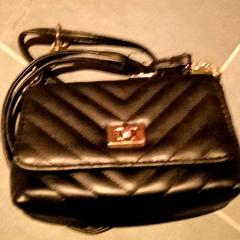 Torba Hand tas zwart, zgłoszono przez Pathé Nijmegen przy użyciu iLost