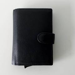 حامل البطاقة - Gerezgiher، كما تم الإبلاغ عنه بواسطة Centraal magazijn عبر iLost