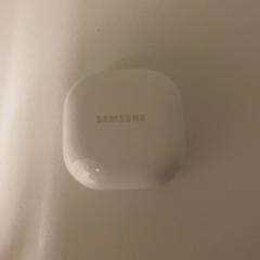 Oortjes Samsung SM-R177 がiLostで IKEA Utrecht によって報告されました