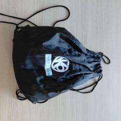 Motxila zwart, gisa salatu by Regio Oost-Vlaanderen iLost erabiliz