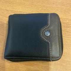 지갑 De la Torre, iLost를 사용하여 Gemeente Amsterdam에 보고됨