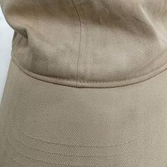 Kleding -Beige pet, ako bolo nahlásené Centraal magazijn pomocou iLost