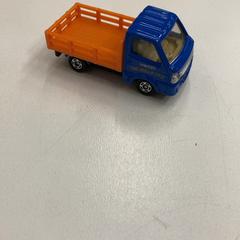 ミニカー がiLostで IKEA神戸 によって報告されました