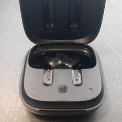 Custodia per airpods Zwart, come riportato da Qbuzz servicepunt  Emmen utilizzando iLost