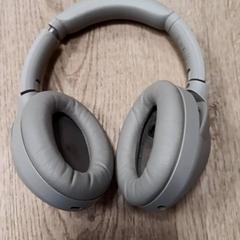 Hodetelefoner, som rapportert av RRReis Trein Amersfoort / Ede-Wageningen ved bruk av iLost