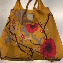 Poltsa, gisa salatu by IKEA Tokyo-Bay iLost erabiliz