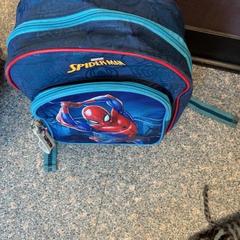 Ryggsäck, rapporterat av Regio Oost-Vlaanderen med iLost