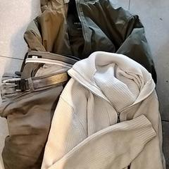 Jas + kleding, iLost를 사용하여 Ziekenhuis Oost-Limburg에 보고됨