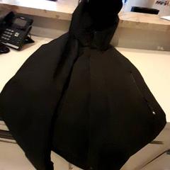 Chaqueta Donkerblauw garcia, ha sido reportado por Van der Valk Hotel Schiphol con iLost