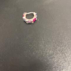 Örhänge, rapporterat av ibis Styles Rotterdam Ahoy med iLost