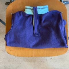 Children's sweater, as reported by Fenix using iLost