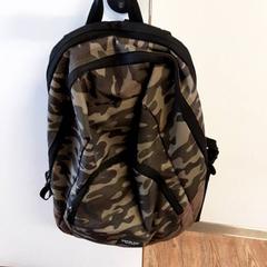 Motxilla, segons ha informat Qbuzz ZHN mitjançant iLost