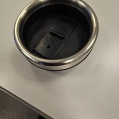 Dop thermosfles, amint azt Vrije Universiteit Amsterdam az iLost segítségével jelentette.