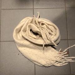 Sjal, som rapportert av Café Leentje ved bruk av iLost