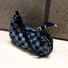 Sac, a été signalé par Arriva Oost-Brabant utilisant iLost