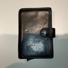 Korthållare Belhadi, rapporterat av Regio Limburg - Leuven med iLost