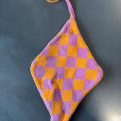 Cumlík met koort, ako bolo nahlásené Burgers' Zoo pomocou iLost