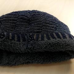 Kleidung - Muts grijs, gemeldet von Regio Oost-Vlaanderen über iLost