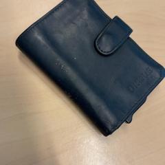 Kartenhalter, gemeldet von RET über iLost