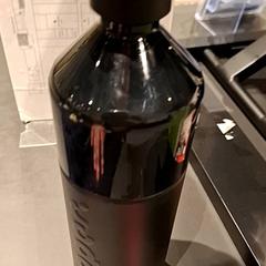 Edateko botila, gisa salatu by Universiteit Gent - Faculteitsbibliotheek LW iLost erabiliz