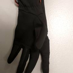 Kleding Handschoen, zoals gemeld door Regio West-Vlaanderen met iLost