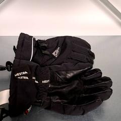 Rukavice, ako bolo nahlásené Keolis Lund pomocou iLost