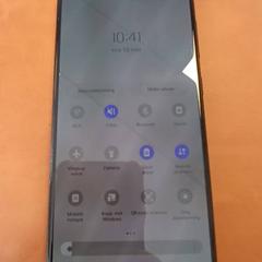 サムスン製携帯電話 Donkerblauw がiLostで Connexxion Amstelland-Meerlanden Schiphol Zuid によって報告されました