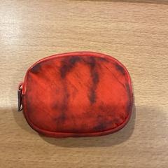 Tasje  Ferrer., a été signalé par Gemeente Amsterdam utilisant iLost