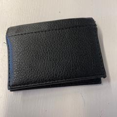 Portemonnee  Muijser, ha sido reportado por DGTL Amsterdam con iLost