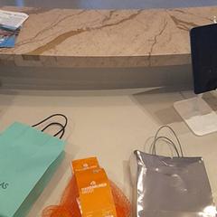 Zakjes, zgłoszono przez Van der Valk Hotel Schiphol przy użyciu iLost